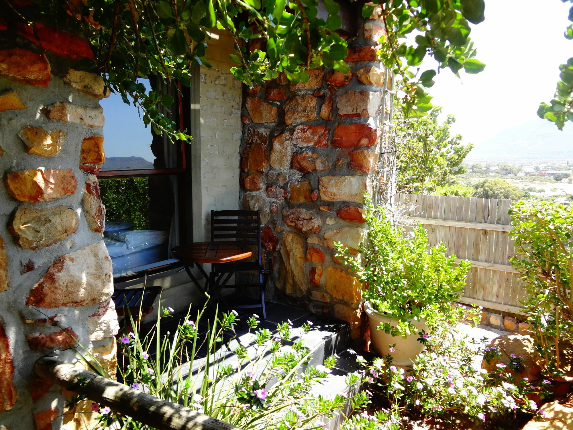 African Violet Guest Suites Noordhoek Esterno foto